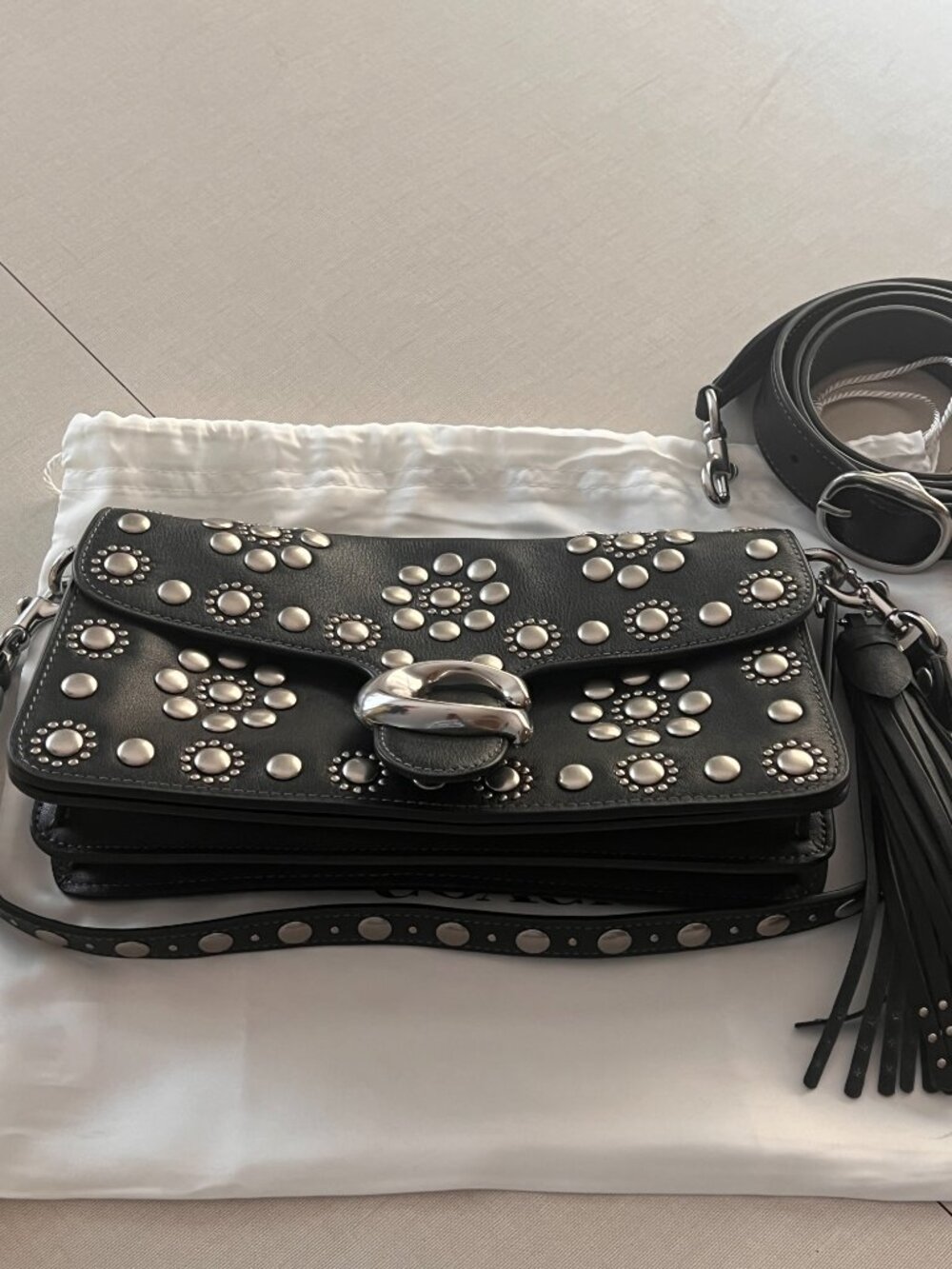 Coach Tabby Shoulder Bag 26 With Western Rivets - Picture 10 of 11